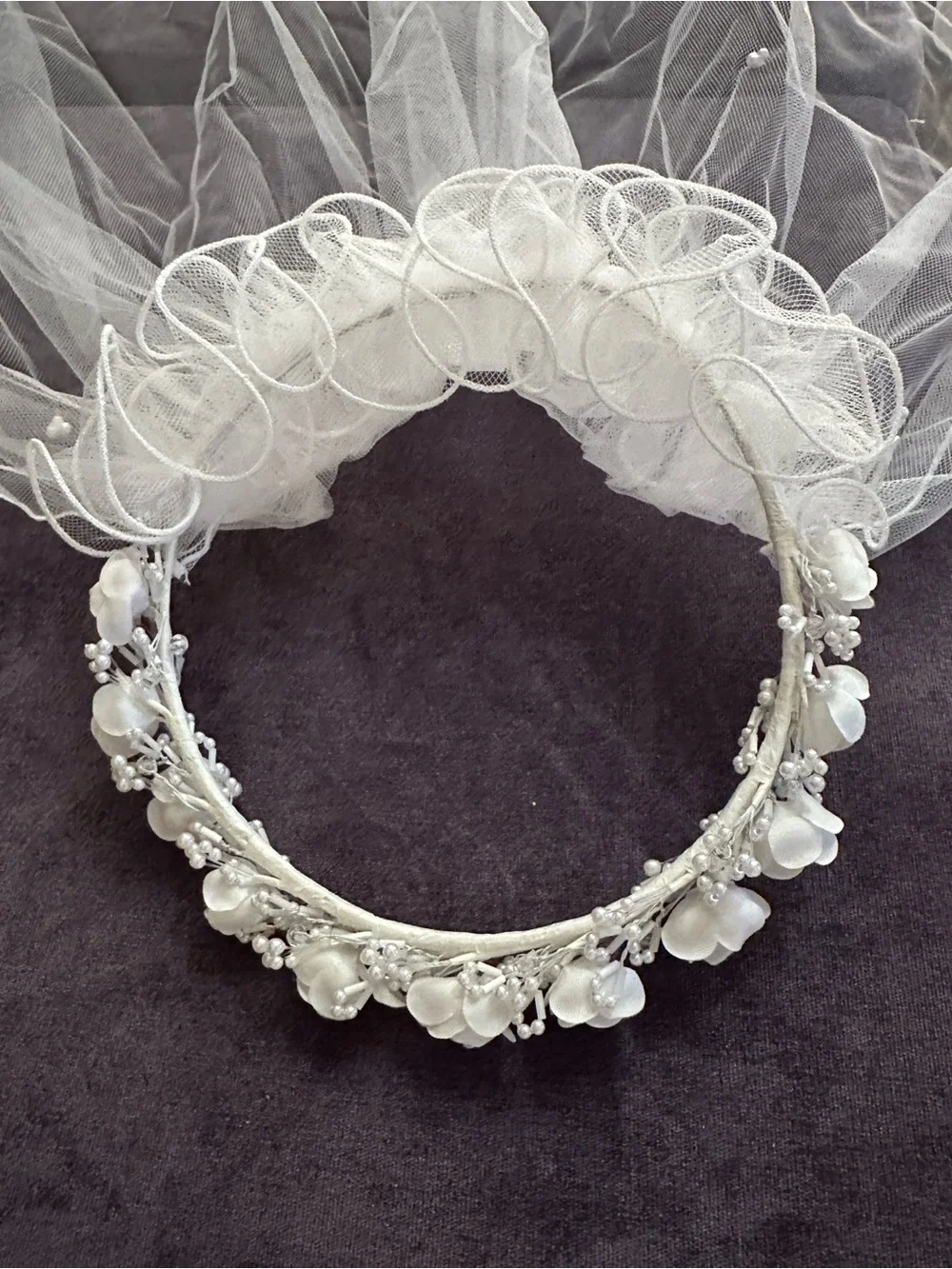 Source Unknown White Floral Pearl Accent Veil Headband